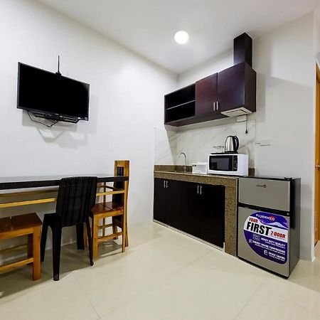 Oyo 848 Dona Aurora Condotel Quezon City Zewnętrze zdjęcie