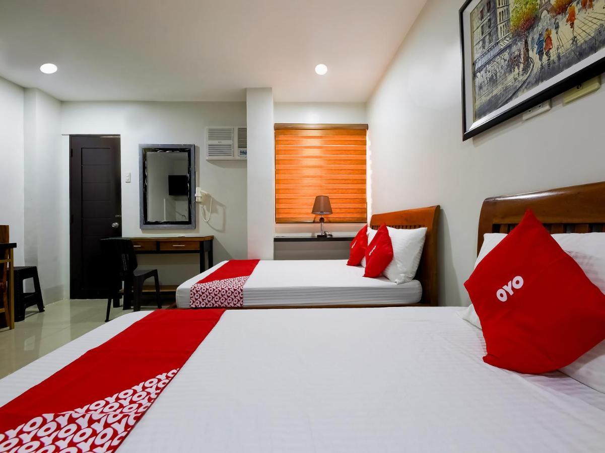 Oyo 848 Dona Aurora Condotel Quezon City Zewnętrze zdjęcie