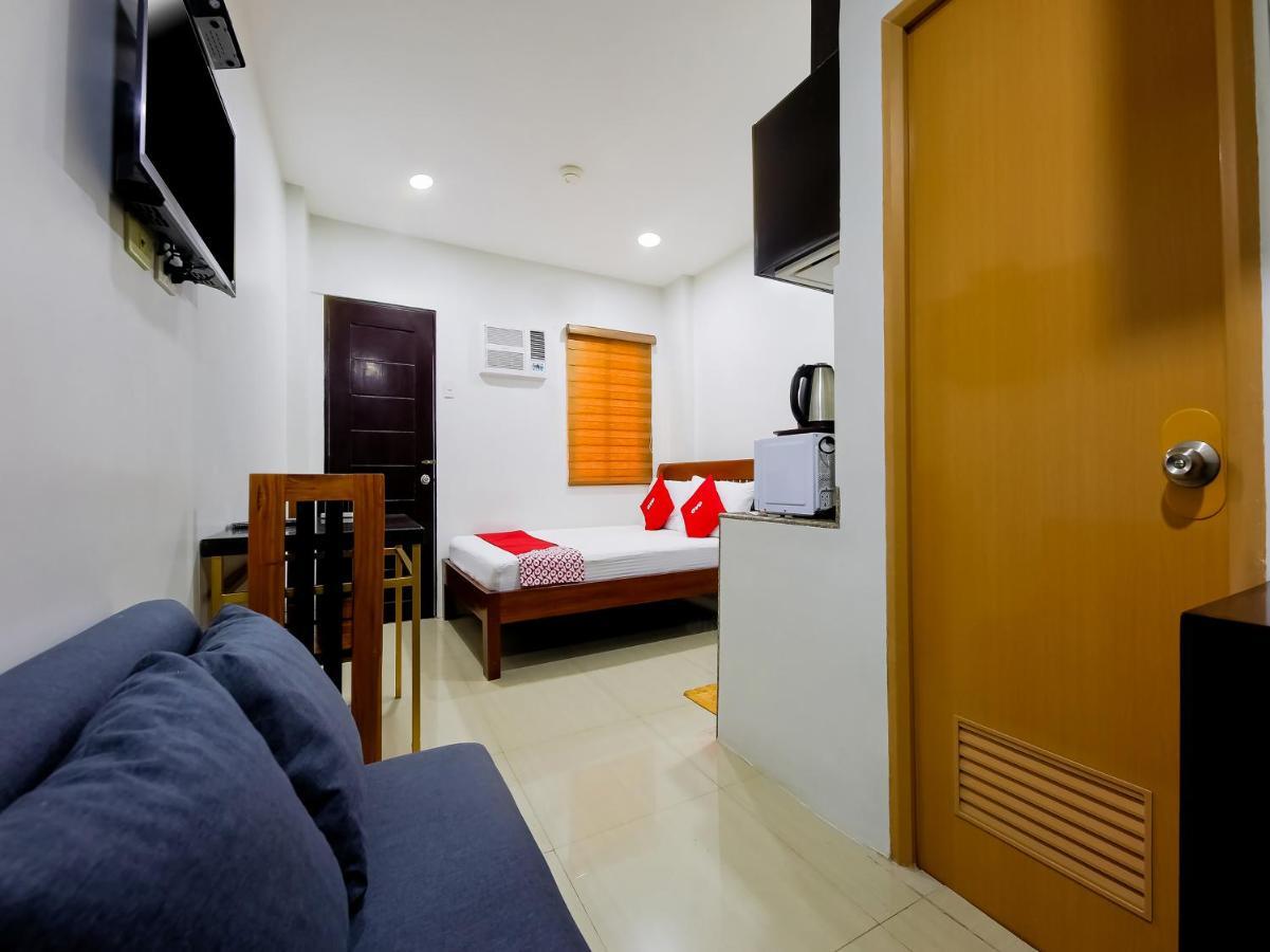 Oyo 848 Dona Aurora Condotel Quezon City Zewnętrze zdjęcie