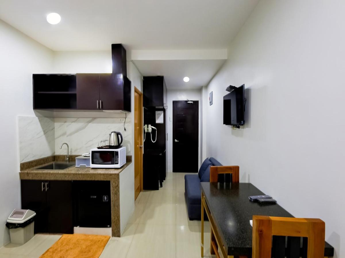Oyo 848 Dona Aurora Condotel Quezon City Zewnętrze zdjęcie