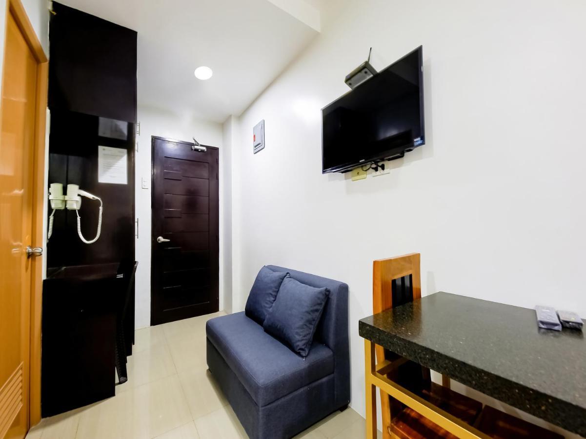 Oyo 848 Dona Aurora Condotel Quezon City Zewnętrze zdjęcie