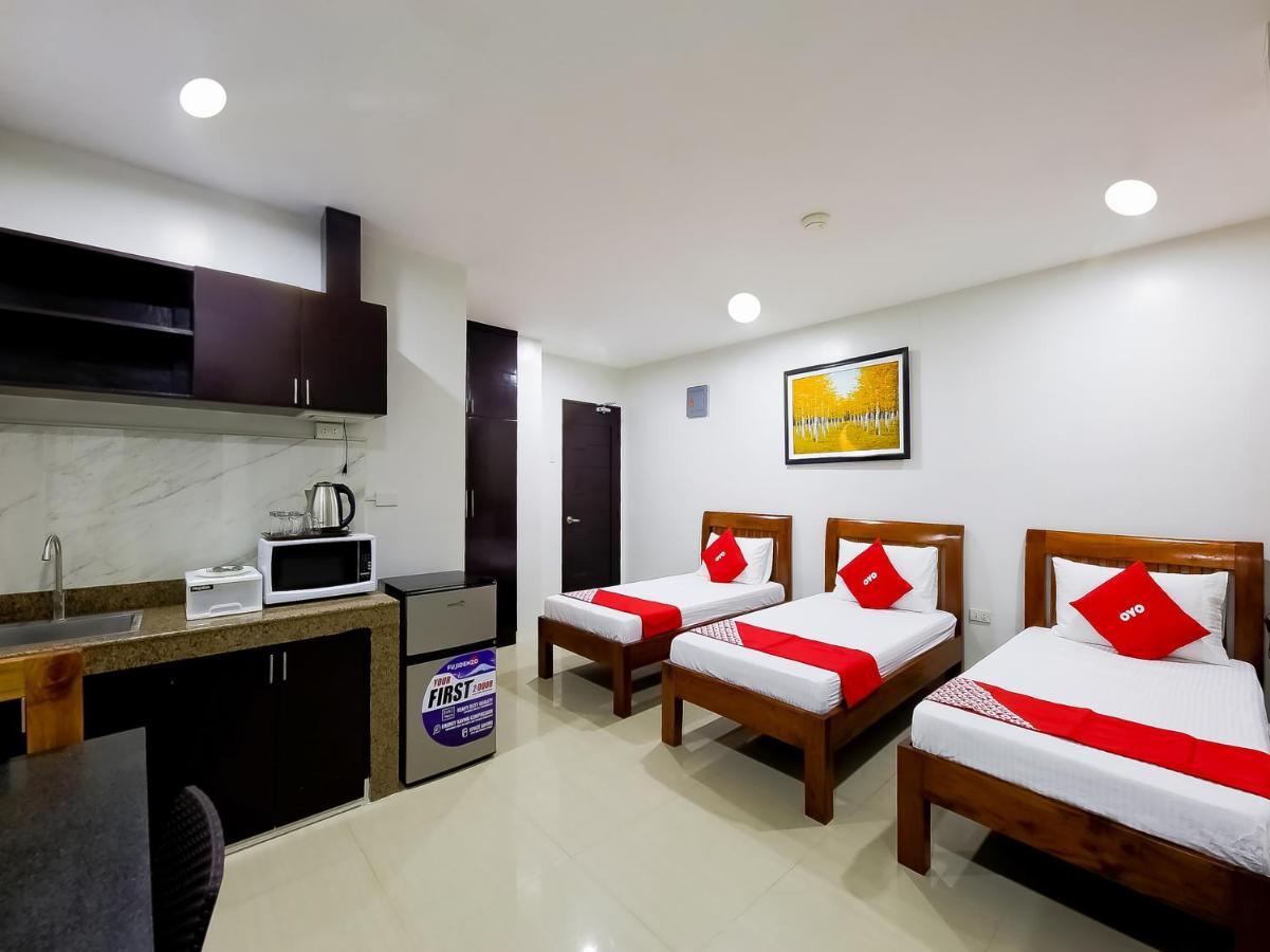Oyo 848 Dona Aurora Condotel Quezon City Zewnętrze zdjęcie