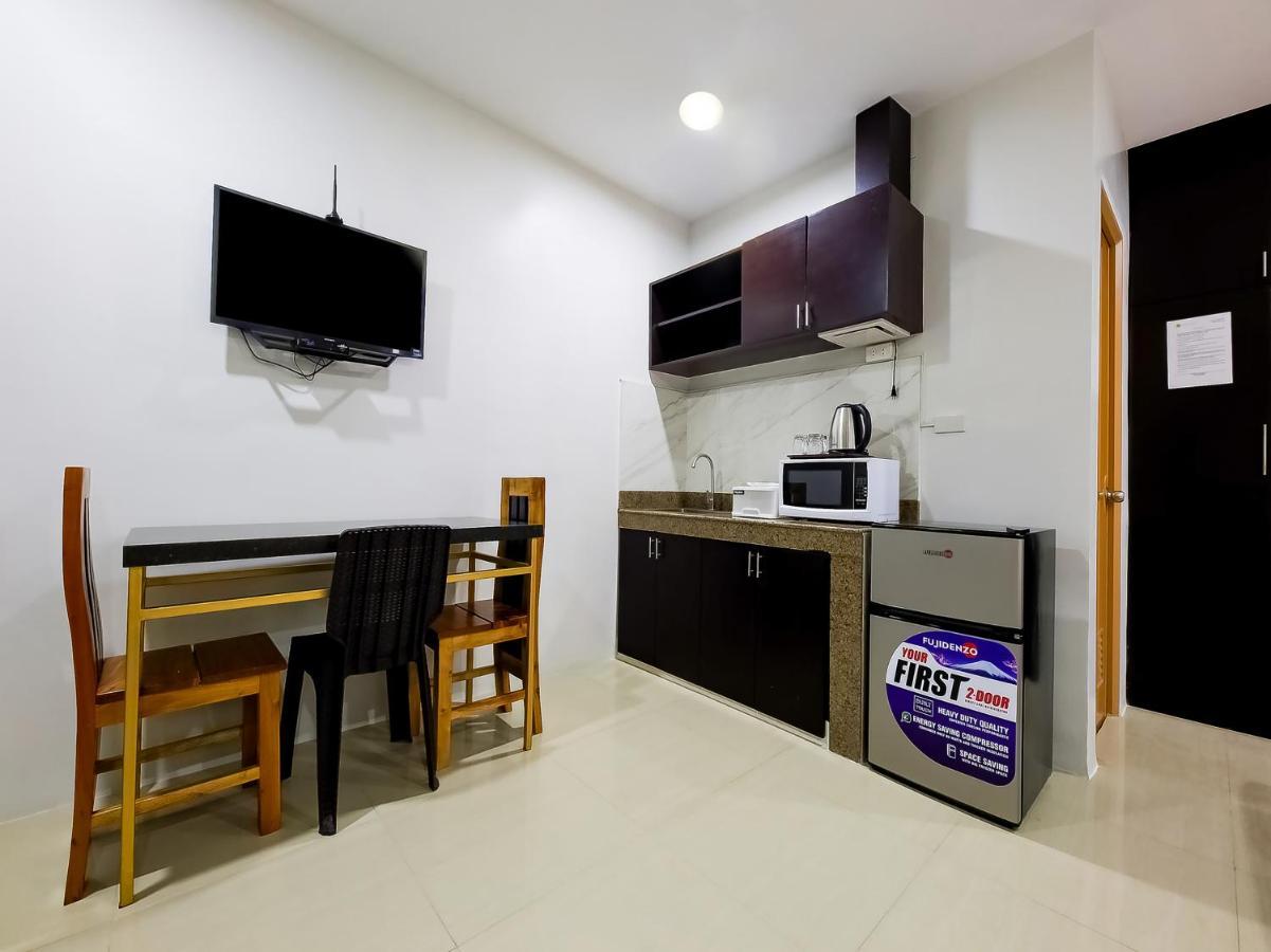 Oyo 848 Dona Aurora Condotel Quezon City Zewnętrze zdjęcie