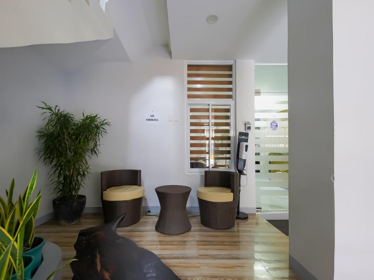 Oyo 848 Dona Aurora Condotel Quezon City Zewnętrze zdjęcie