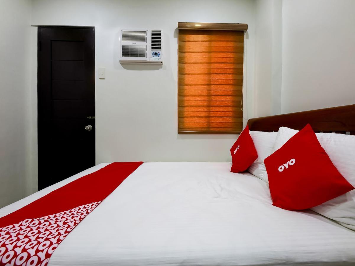 Oyo 848 Dona Aurora Condotel Quezon City Zewnętrze zdjęcie