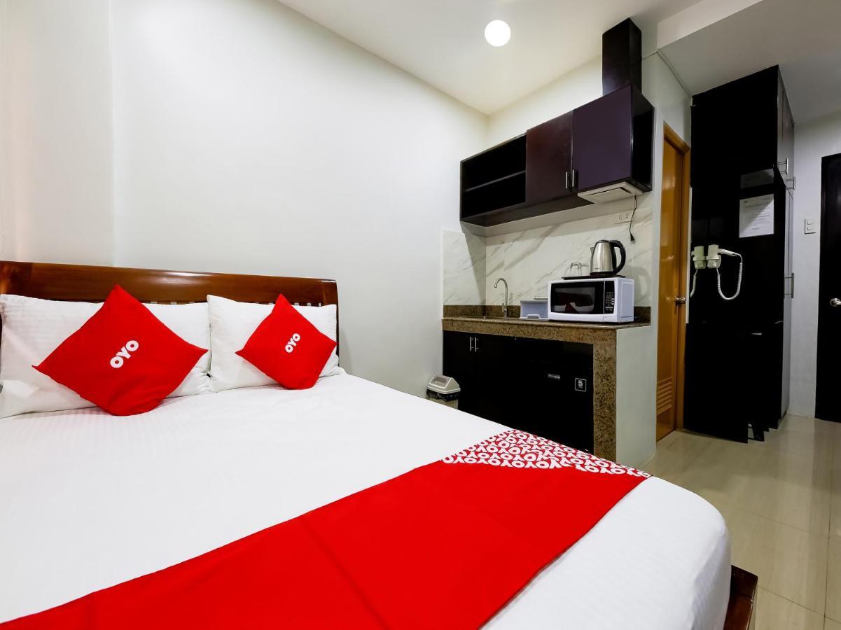 Oyo 848 Dona Aurora Condotel Quezon City Zewnętrze zdjęcie